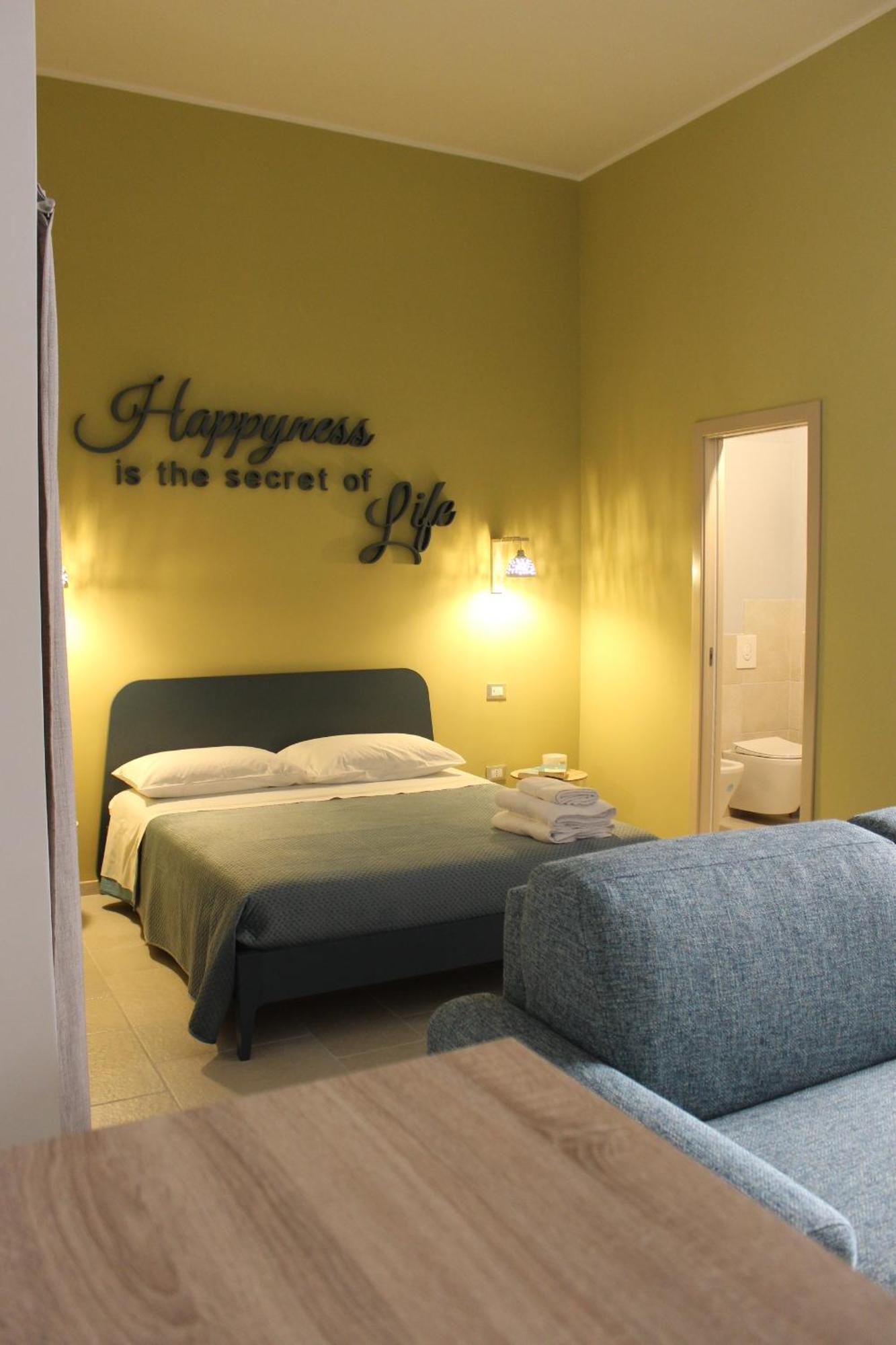Happynesshouse_Locazione Turistica Trani Exterior foto