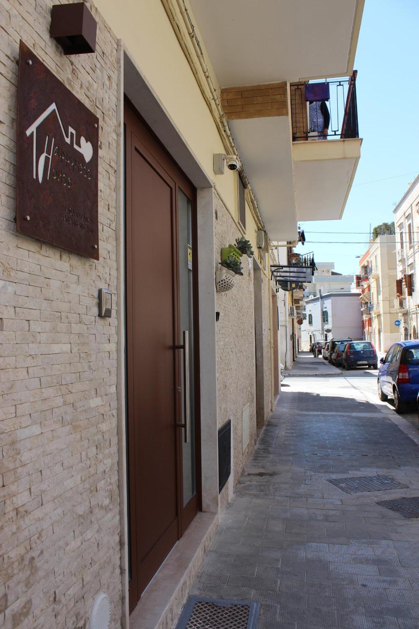 Happynesshouse_Locazione Turistica Trani Exterior foto